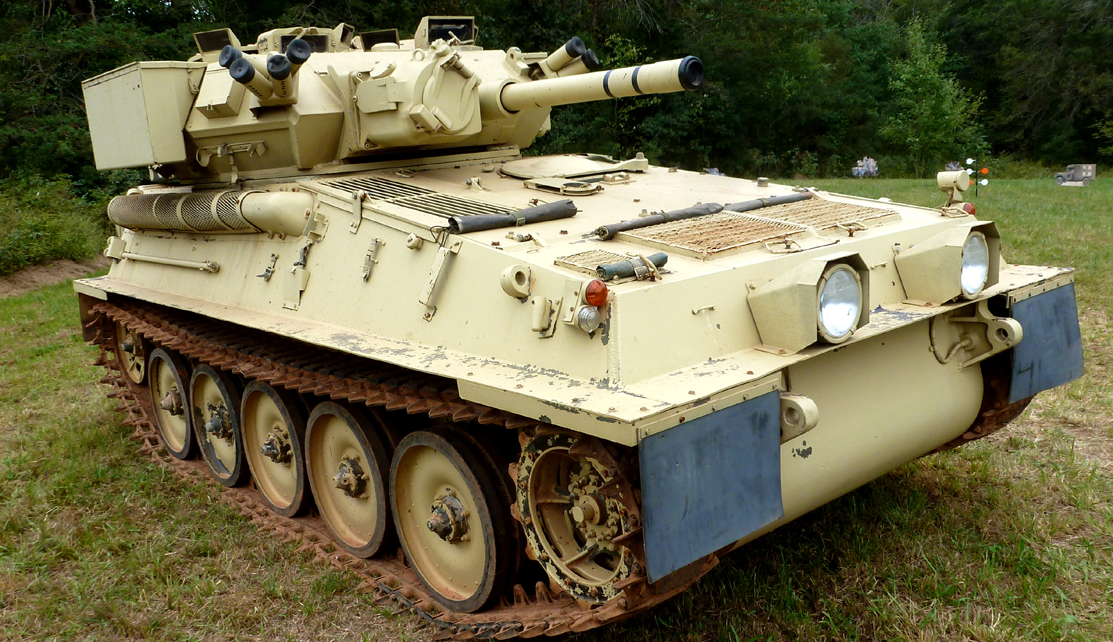 new yorker magazine ( evolution military armor) tanks
